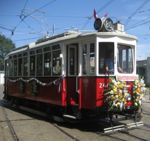 Ein liebevoll geschmückter Geburtstagssonderzug