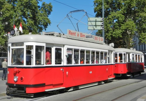 T1 Triebwagen (mit einem Beiwagen)